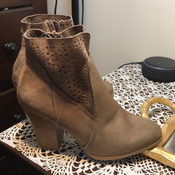 Heel Ankle Bootie (NWT) - Picture 2 of 3